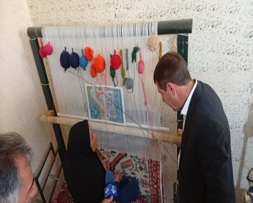  صنایع‌دستی سریع‌ترین مسیر اشتغالزایی مردمی است/ کاهش بروکراسی اداری در دستور کار قرار گیرد