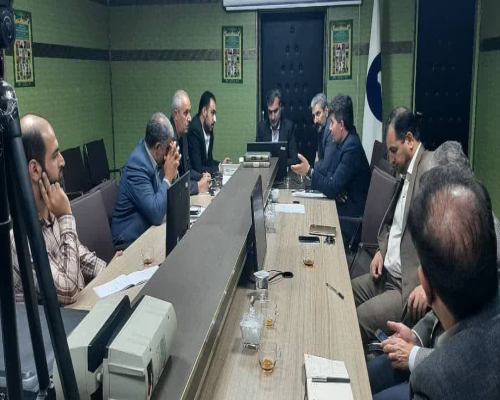 نشست سرمایه‌گذاران نیروگاه‌های تجدید‌پذیر در استان برگزار شد