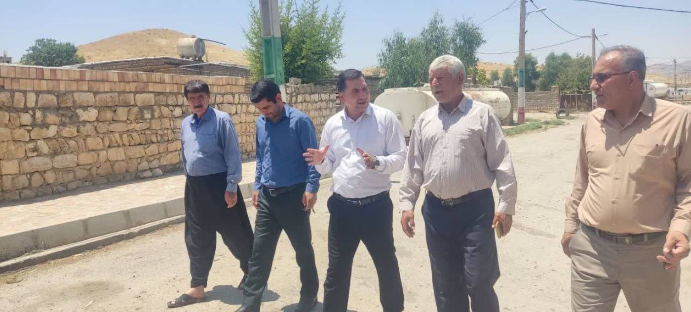  روستاهای ما بایست کانون اصلی کار و تلاش و تولید در جامعه باشند
