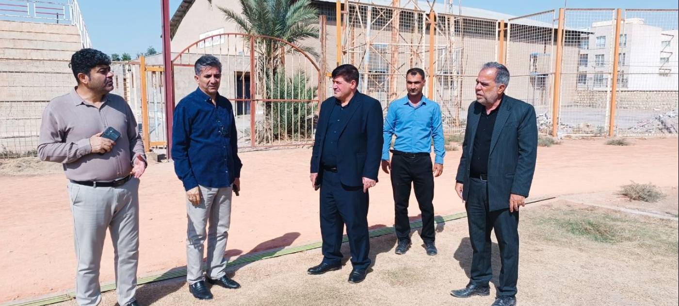 بازدید فرماندار شهرستان از اداره ورزش و جوانان مهران