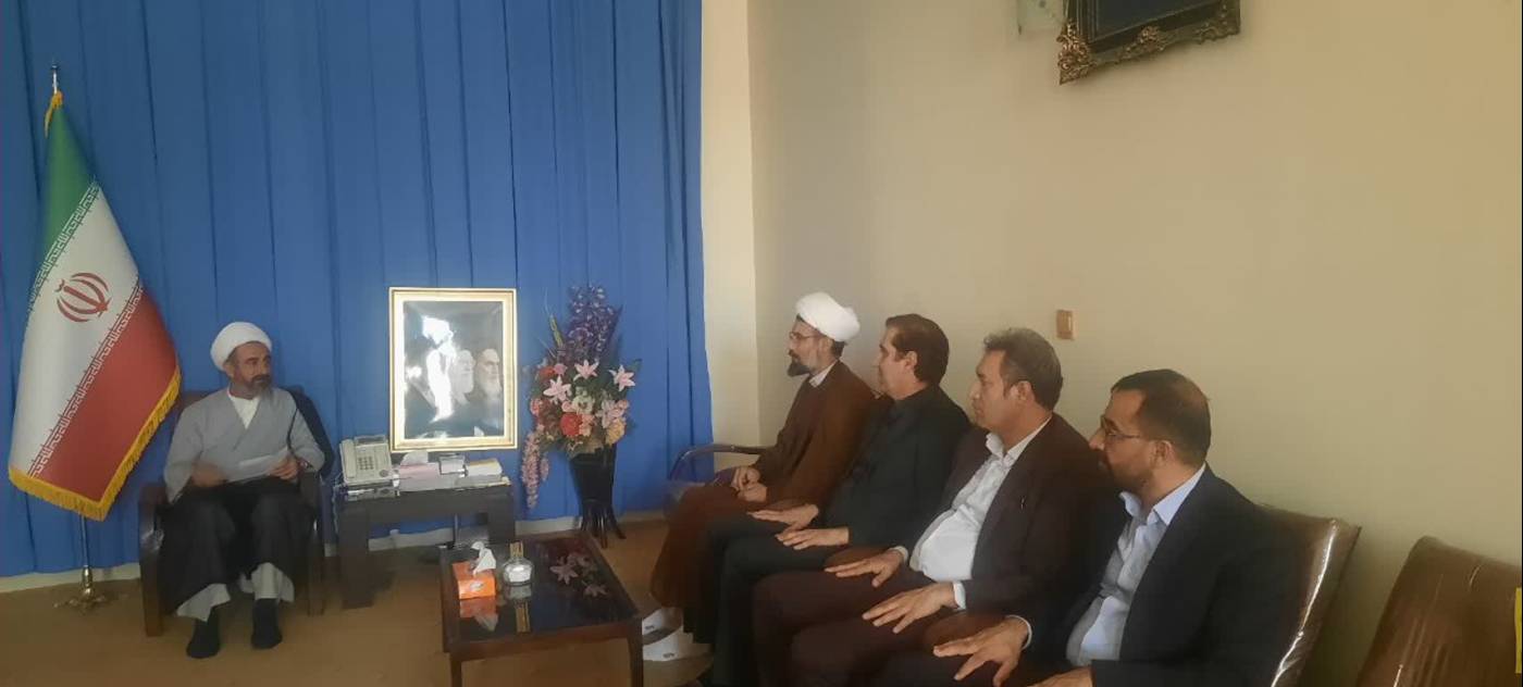امام جمعه ایلام: مردم سیروان همواره پای نظام و انقلاب بوده‌اند؛ مسئولان برای خدمت به آنان پای کار باشند