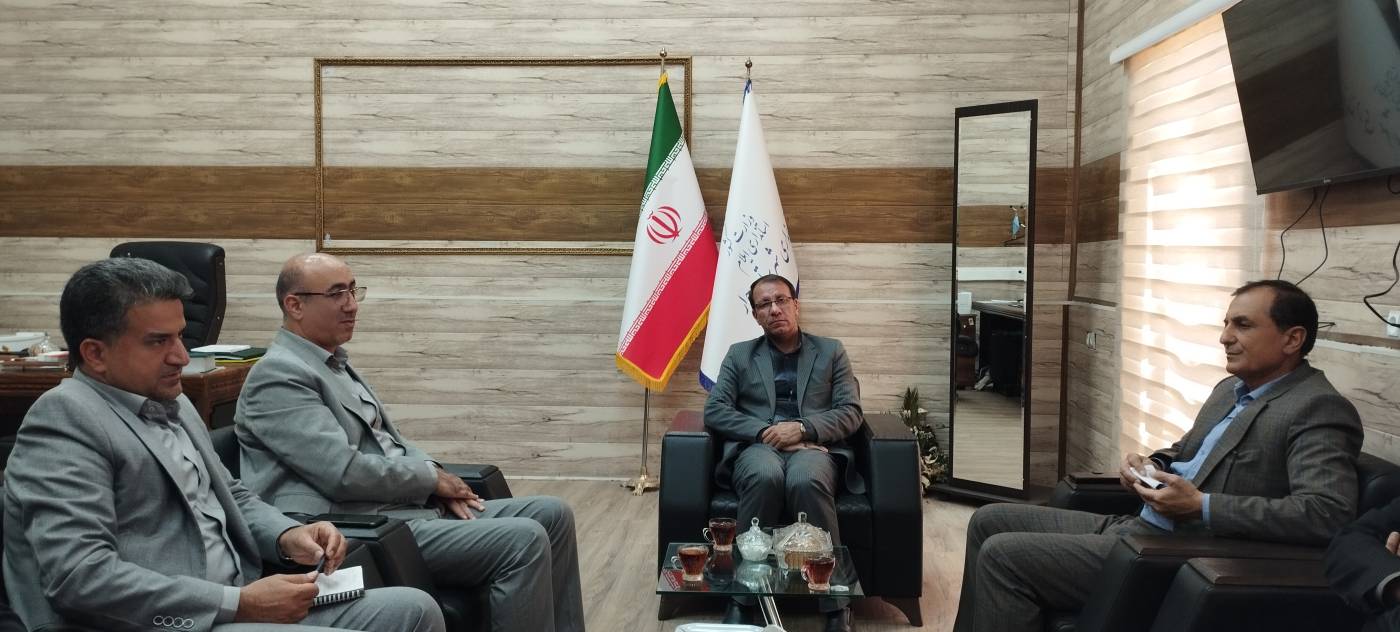 بررسی وضعیت بهداشتی شهرستان چوار با حضور معاونین دانشگاه علوم پزشکی