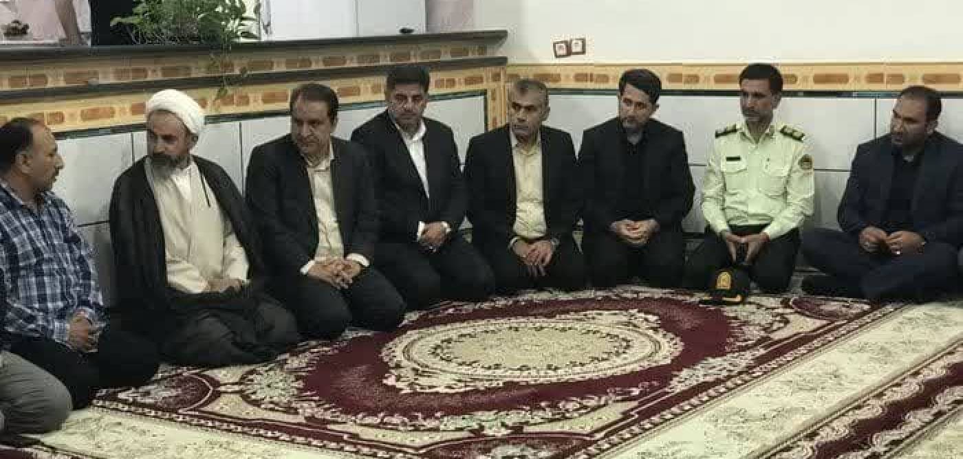  خون پاک شهدا رمز انسجام ملت و ضامن بقای انقلاب اسلامی است