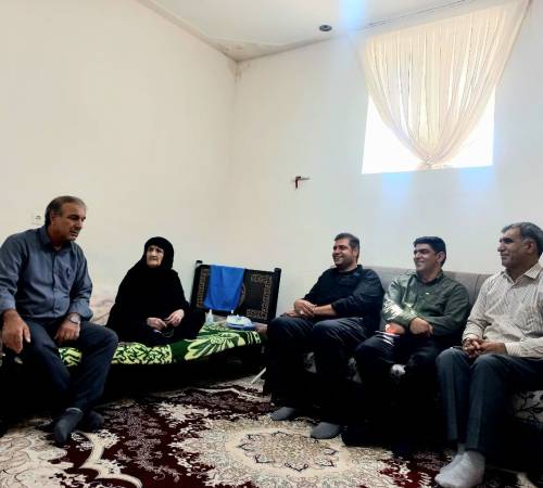 دیدار با خانواده شهدا