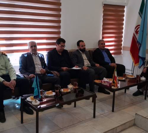 دیدار فرماندار شهرستان ایوان با مسئولان دستگاه قضایی به مناسبت هفته قوه قضائیه