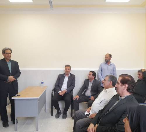 به مناسبت هفته دولت؛ آیین افتتاح دبستان شهید هواسی روستای آبزار؛ گامی بلند در توسعه زیرساخت‌های آموزشی شهرستان.