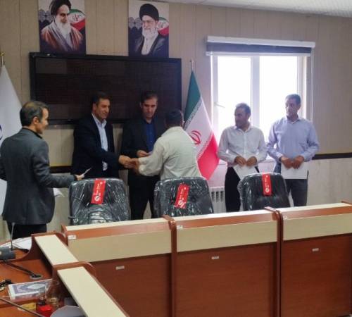 فرماندار سیروان: دهیاران در خط مقدم خدمت‌رسانی به روستاییان هستند