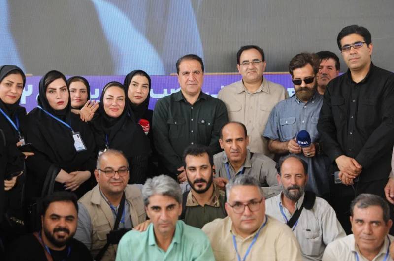  ✔️ آنانی که دانستن را حق مردم می دانند و در نبرد روایت‌ها جان در کف اخلاص گذاشتند، همیشه عزیر و گرامی هستند ...